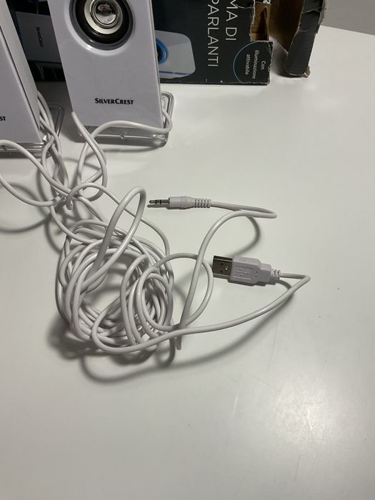 Altifalantes Silvercrest usados