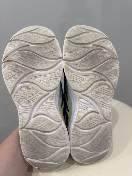 Кросівки skechers 35 розмір
