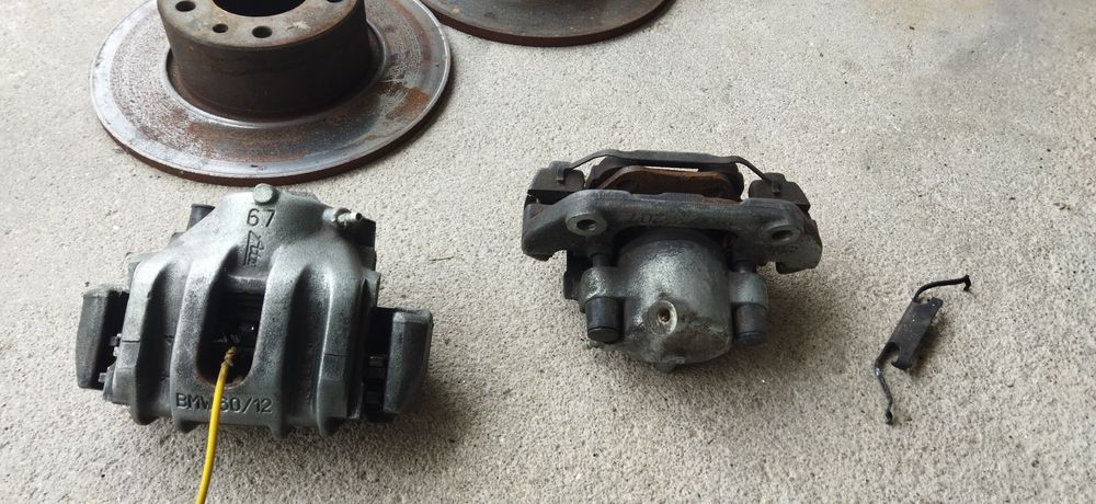 Pinças Travão BMW E34 520 / 525 , Frente