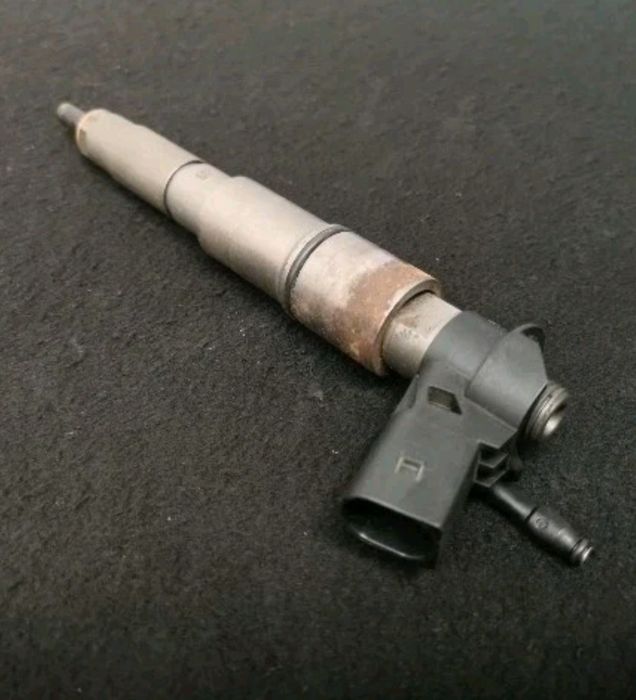 Injector ORIGINAL BOSCH BMW 730d M57 3.0d E65 E66 231cv 2005- EPC