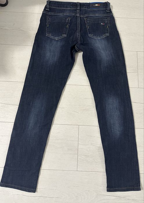 Джинсы Tommy Hilfiger