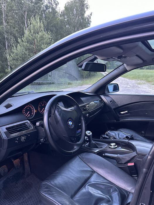 Авто BMW Е60 530XI