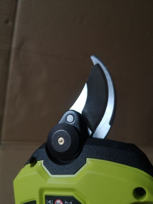 Ryobi sekator elektryczny body nowy