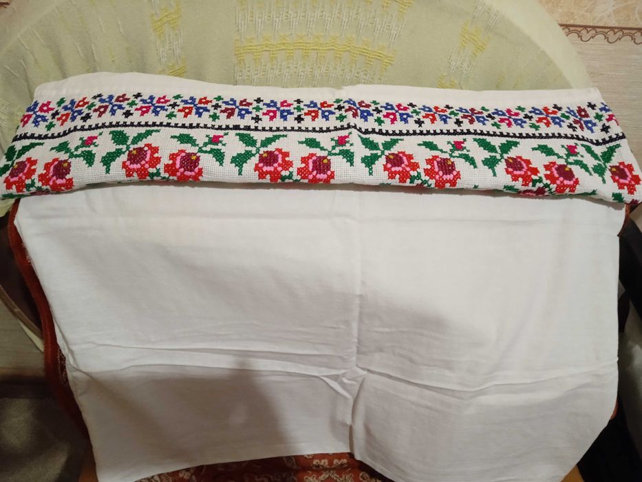 Продам наволочки,одеяло, покрывало