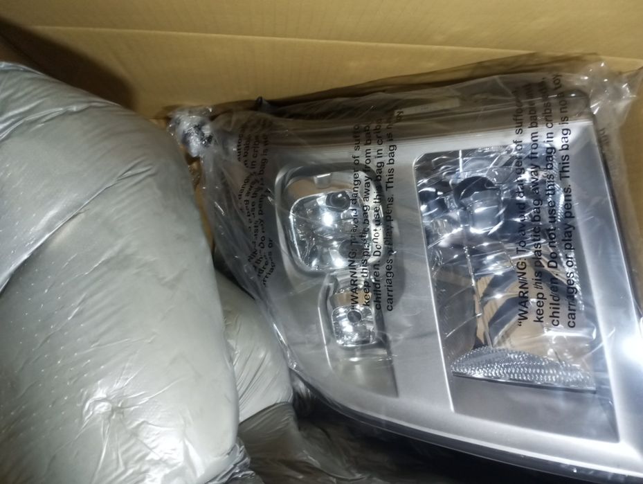 Óticas/ faróis Ford Transit 2007/2014