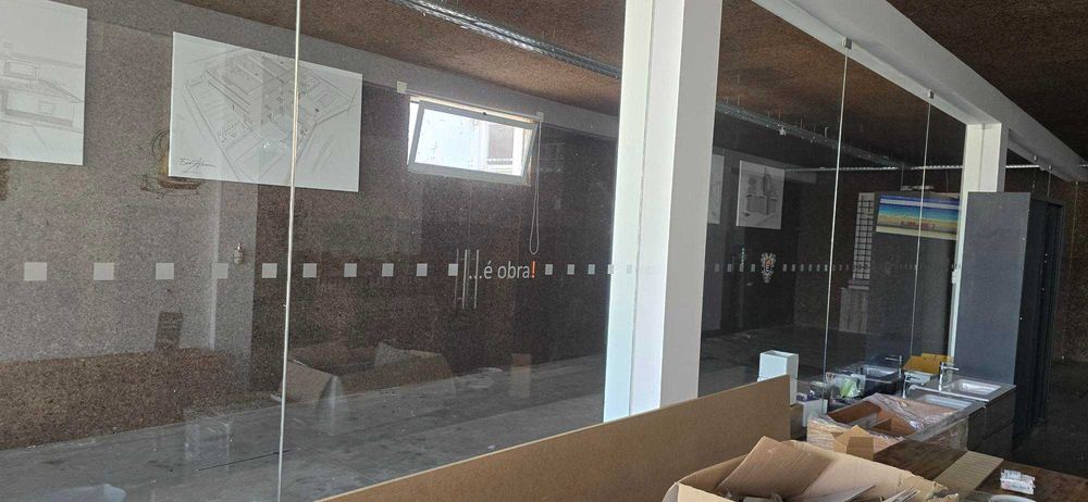 Armazem  gabinetes de arquitetura estacionamentos empresa de construção