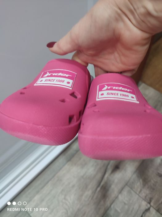 Аквашузы, шлёпанцы,кроксы