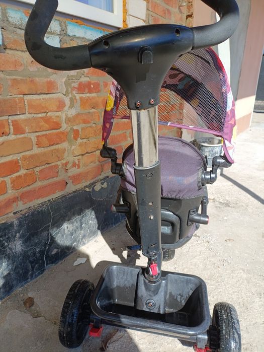 Дитячий триколісний велосипед