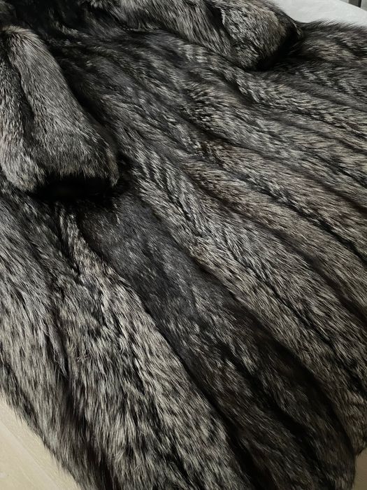 Futro, mufka, 2 kołnierze ze srebrnego lisa. Niespotykane.