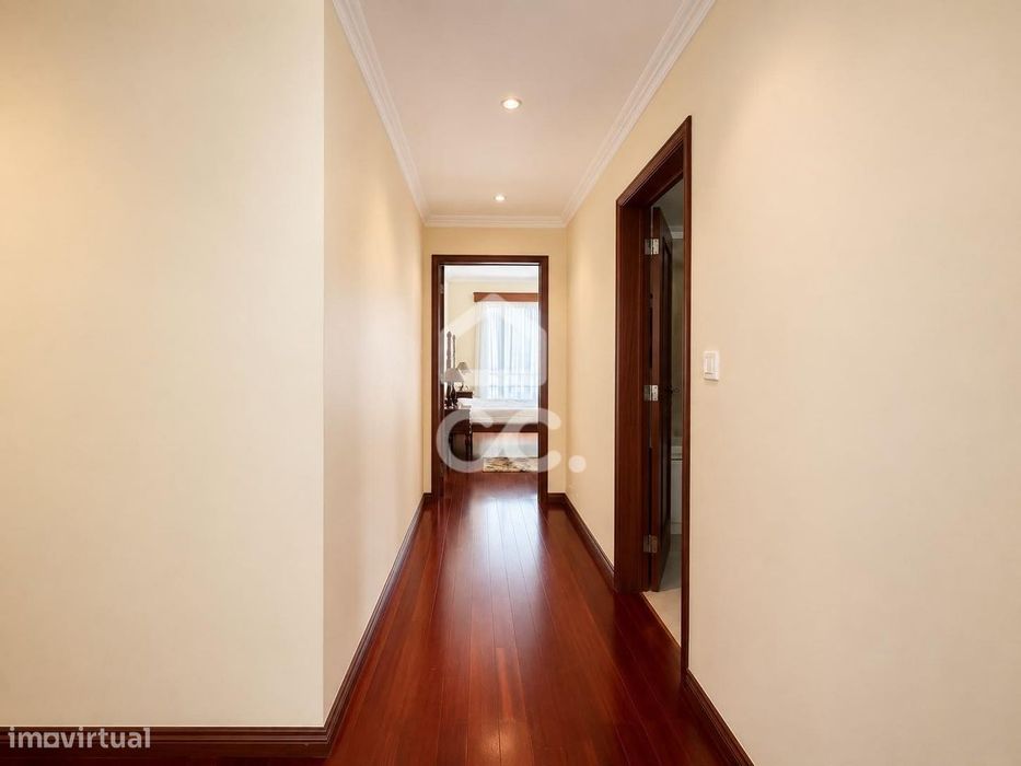 Apartamento com 3 Quartos - São Pedro - Ponta Delgada
