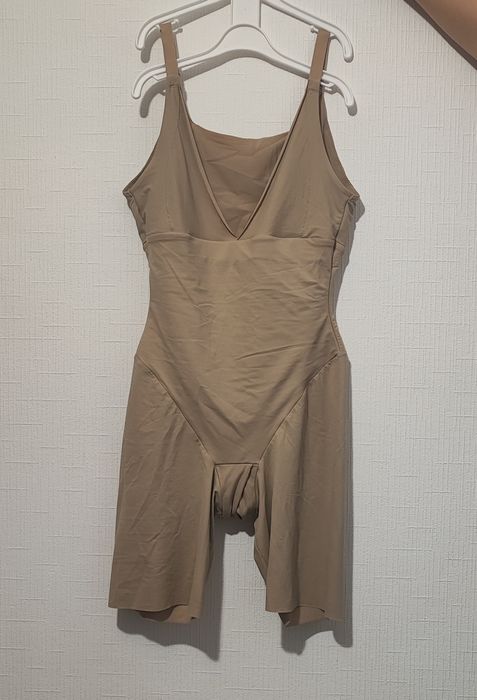 MaidenForm моделирующий комбинезон коррекция фигуру корсет Комбишорты