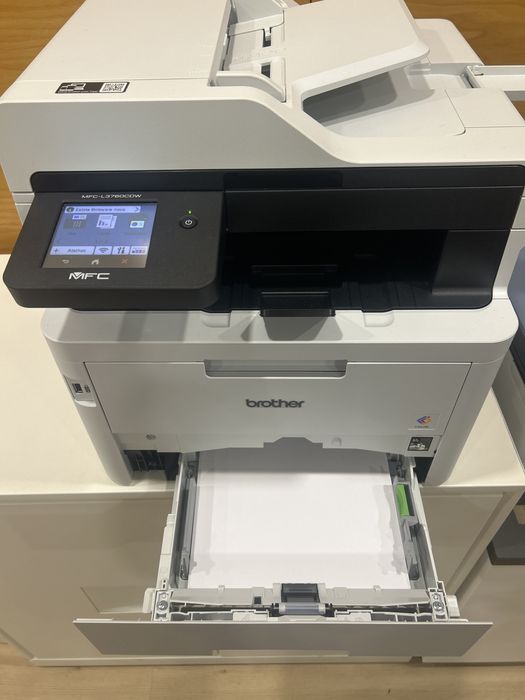 Vendo nova!! (2 meses uso) Brother color MFC-L3760CDW