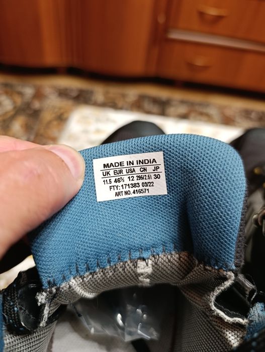Продам мужские кроссовки-ботинки Salomon Gore Tex