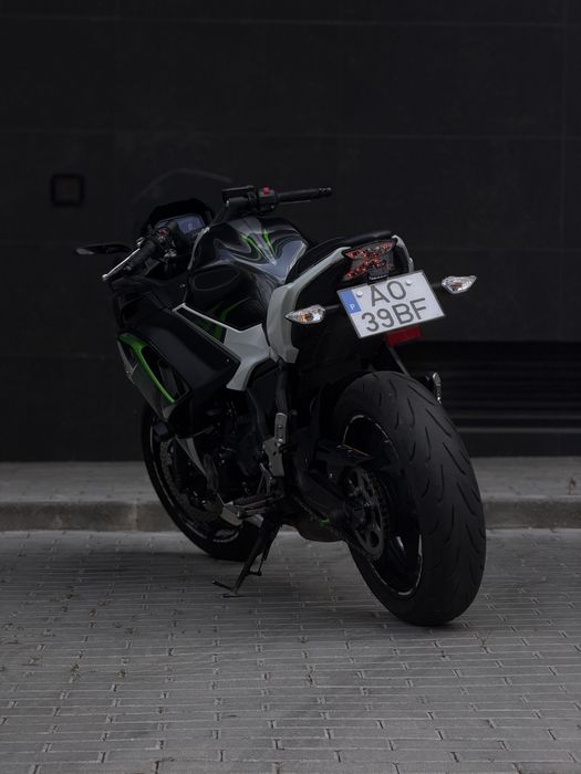 KAWASAKI NINJA 650 - Akrapovic!