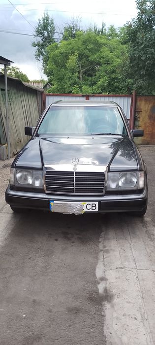 Продам автомобіль Мерседес 124