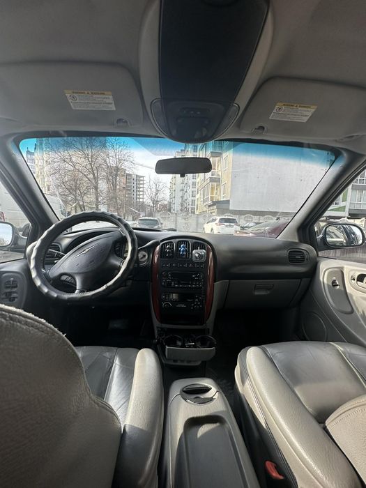 Терміново Chrysler Grand  Voyages 4700$