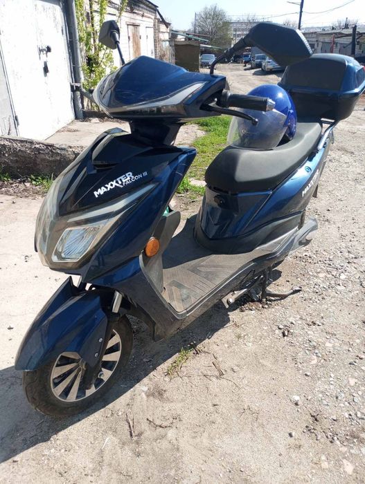 Електроскутер Maxxter Falcon 3 як новий