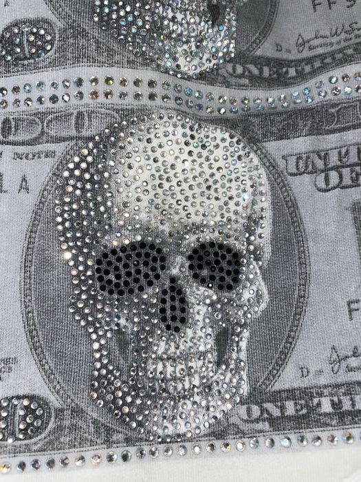 Продам фирменый костюм (PHILIPP PLEIN)