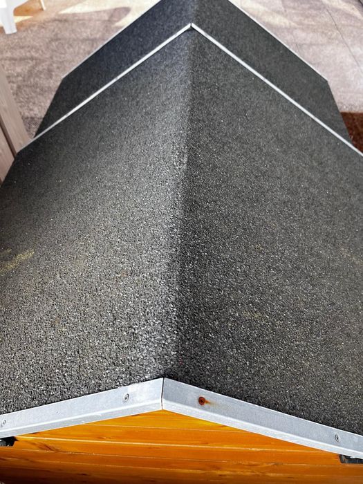 Casota para cão com alpendre