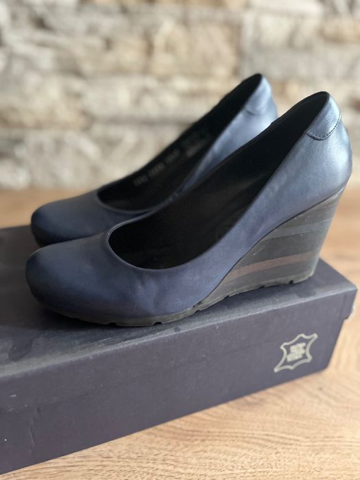 Półbuty na koturnie Ryłko, rozm. 39