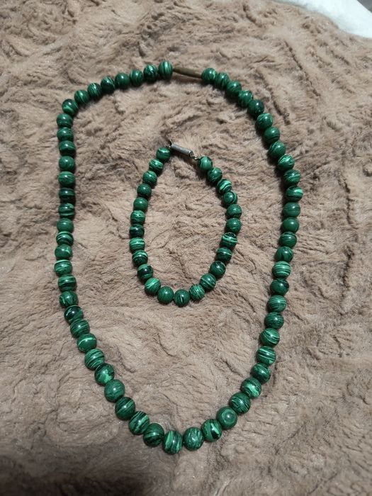 Прикраси з малахіт