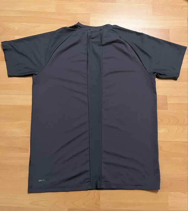 Компресійна футболка Puma Drycell розмір М/L