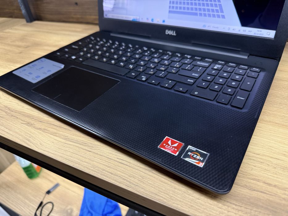 Dell Inspiron 3585 15,6” Sensor Ryzen3 2200u/16GB DDR4/SSD 256 Gb/33%