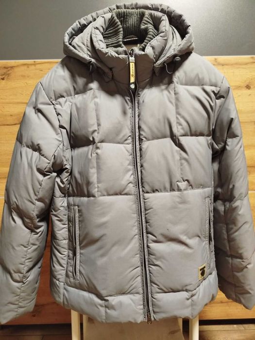 Женский пуховик IGUANA размер 44 оригинал