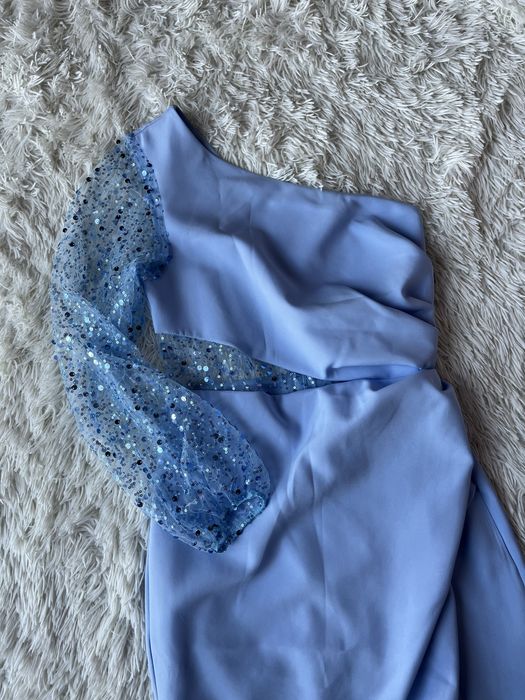 Sukienka na wesele w cekiny długa