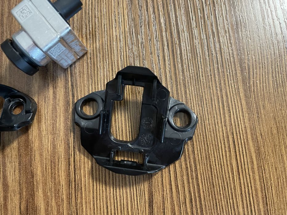 Кріплення передньої камери Audi Q7 4M rest кронштейн камери ауді ку7