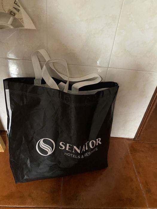 Saco com roupa menino 12 meses
