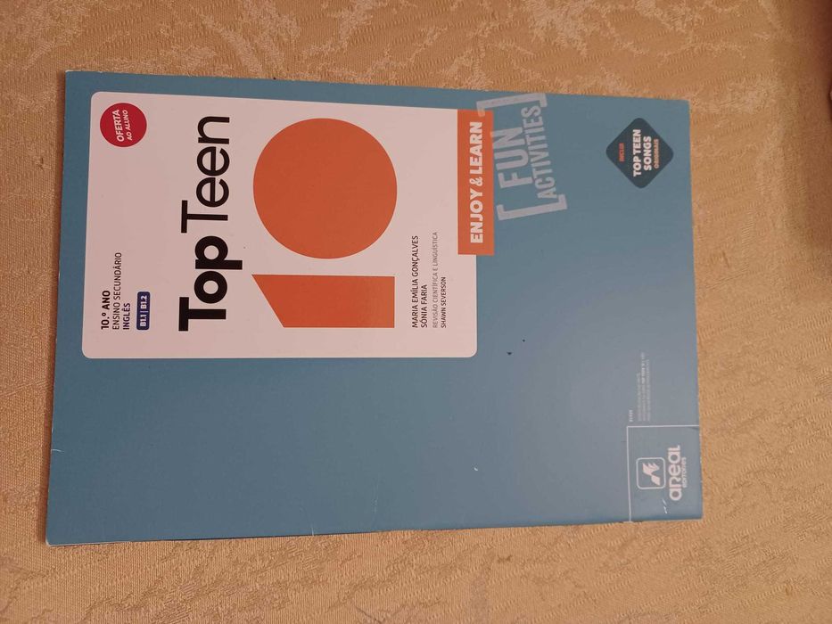 Caderno - Top Teen 10 - Inglês - 10.º Ano  (NOVO)