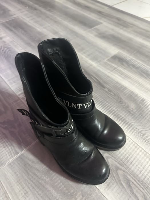 Кожані сапоги женскі 36р