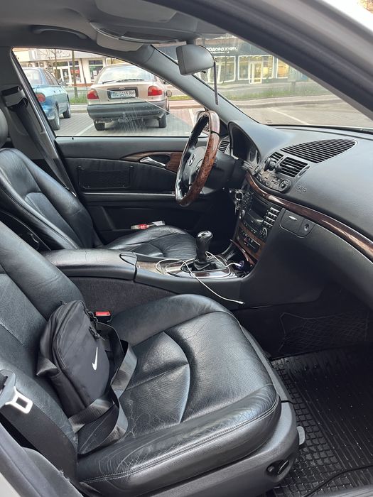 Mercedes benz e211