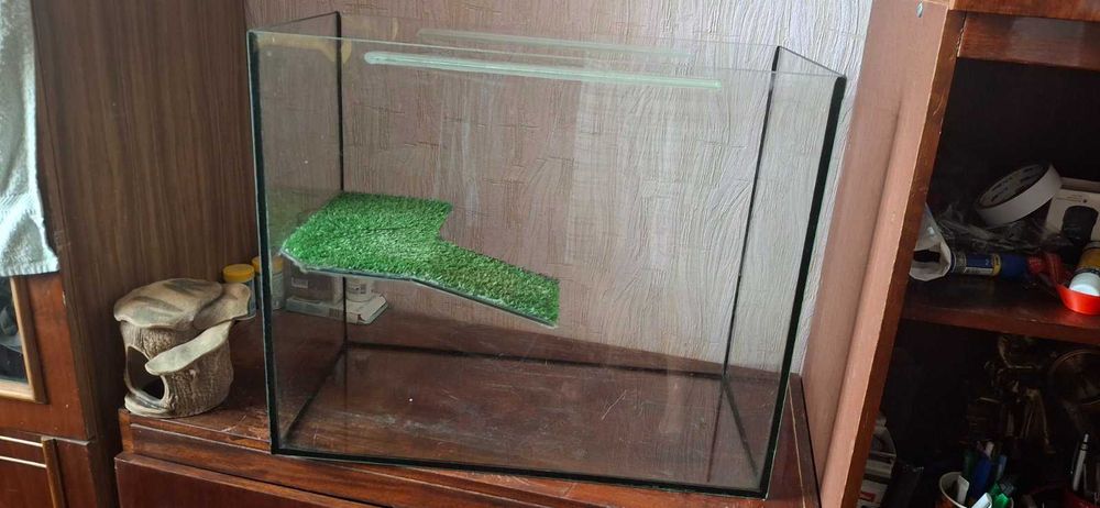 Продам акваріум для черепахи