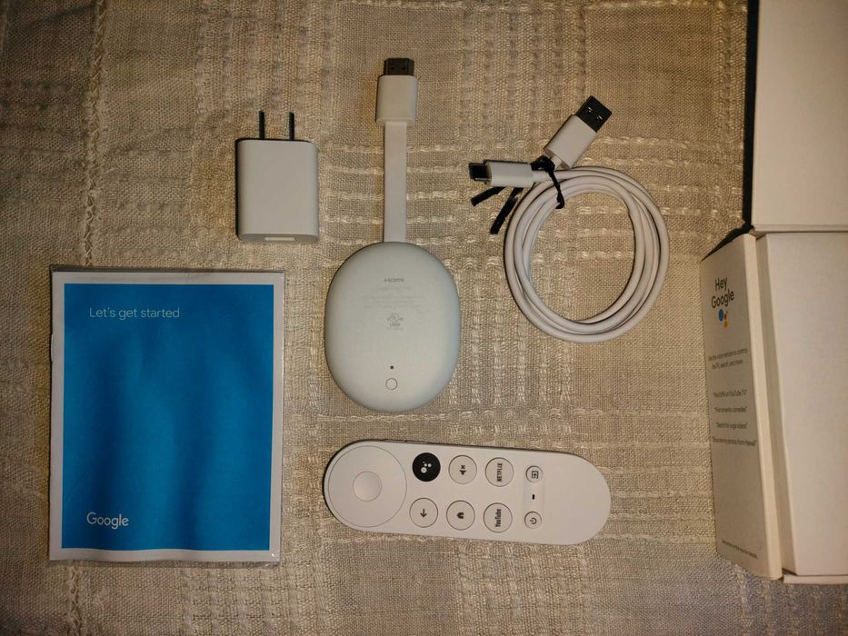 Медіаплеєр Google Chromecast 4K with Google TV, Snow, з пультом.