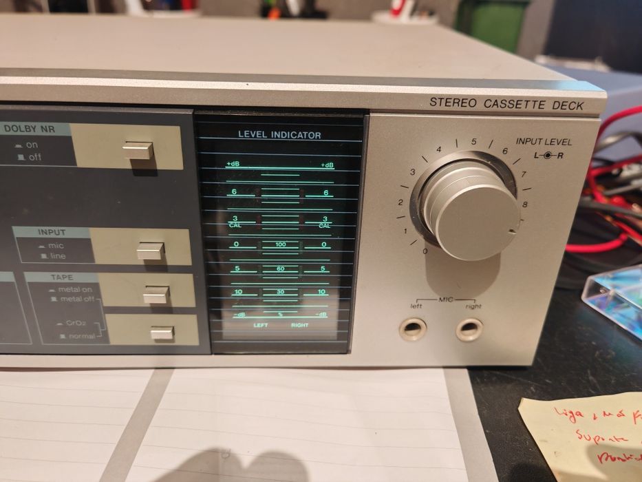 Gravador de cassetes Sanyo RD 250