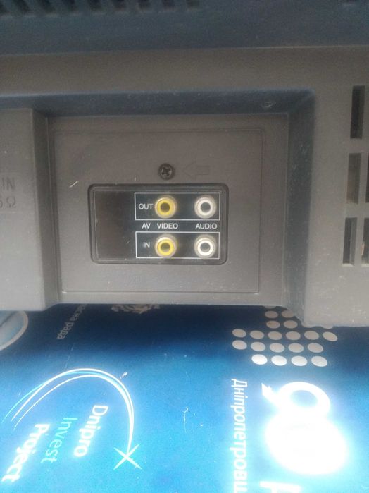 Телевизор LG CF-21F60K