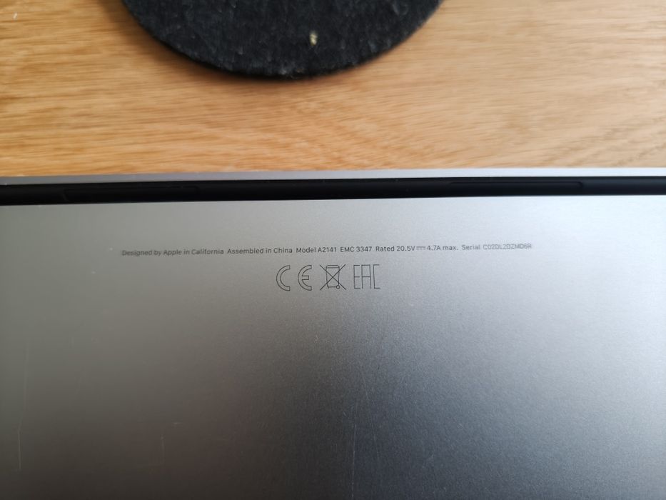 Macbook pro 16 A2141 stan idealny
