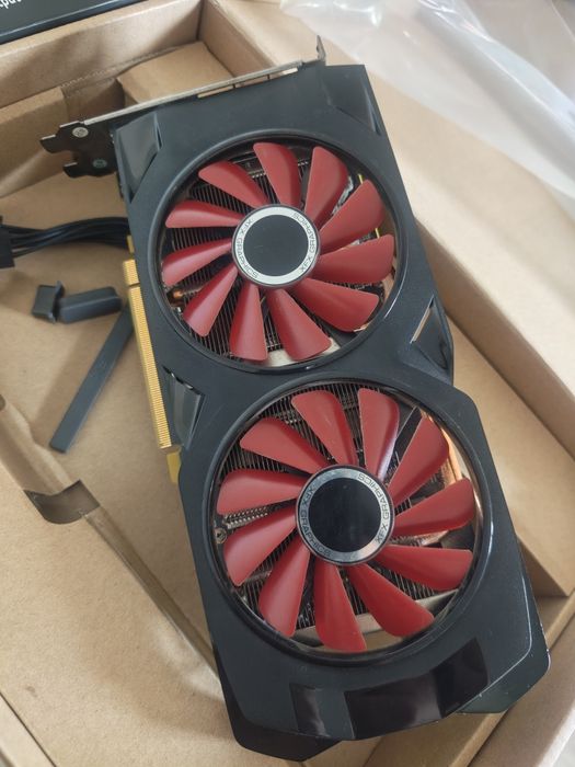 Karta graficzna XFX Radeon RX 570 RX-570P8DFD6 8 GB