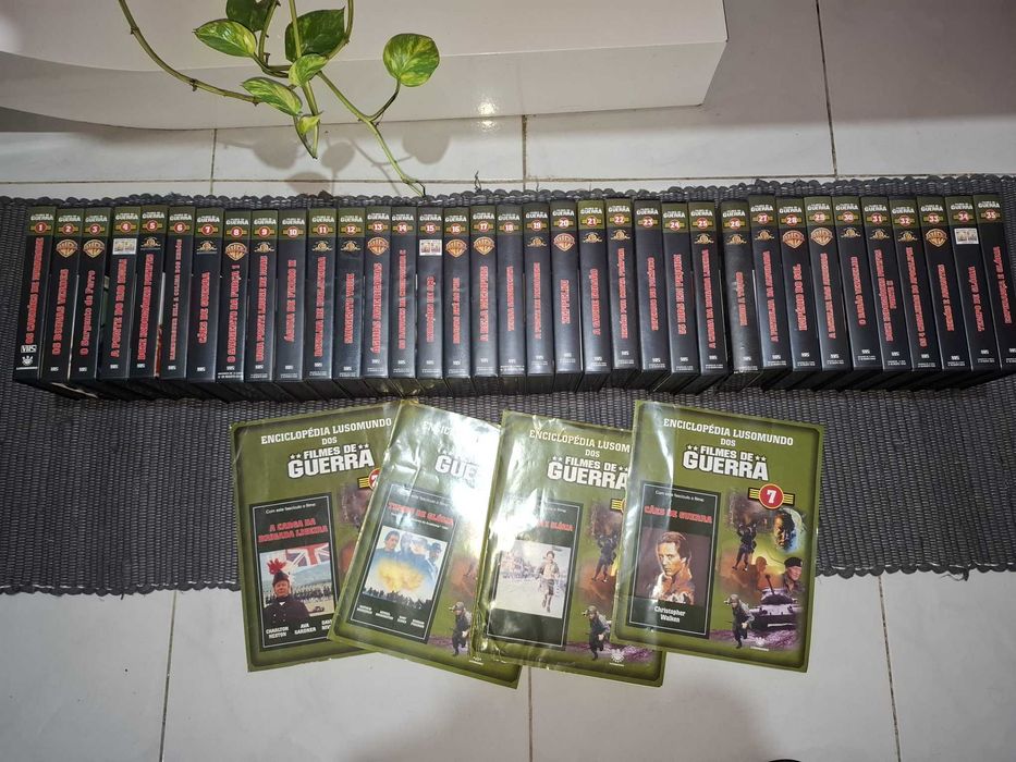 RARIDADE Coleção Completa VHS Enciclopédia Lusomundo Filmes de Guerra 35 Cassetes