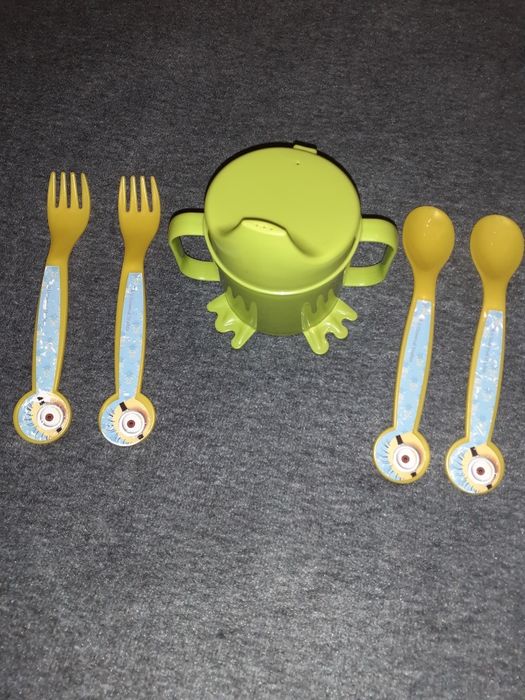 Поїлка для дитини, стаканчик