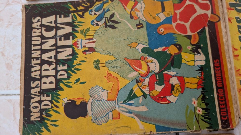Novas Aventuras de Branca de Neve da Colecção Manecas