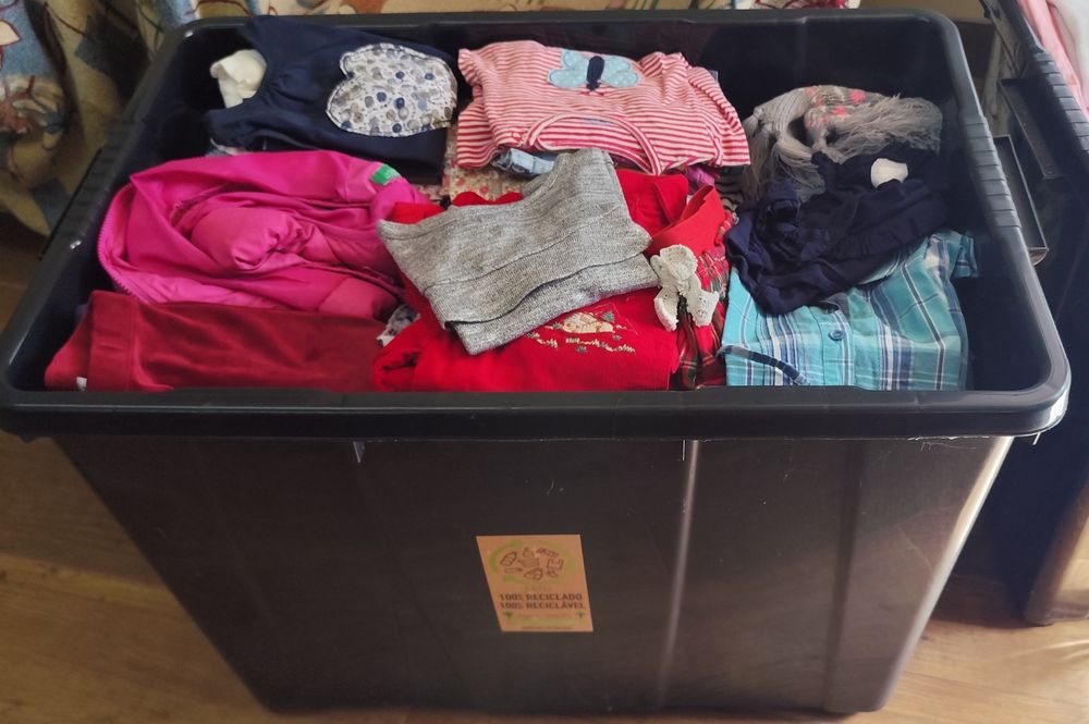 Lote de roupa menina 18meses aos 5 anos