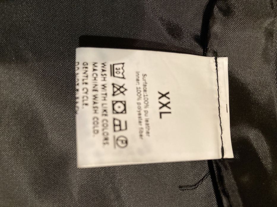 Продам куртку . Новая.