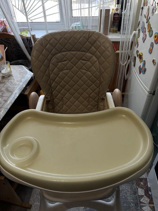 Стільчик для годування Carrello