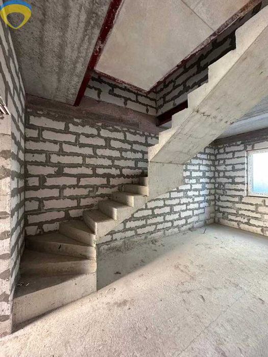 Таунхаус 75 м² з 2 спальнями + великий балкон | Фонтан,вул.Алмазна