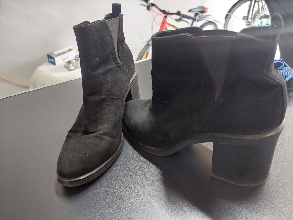 Botki Stradivarius czarne r 40