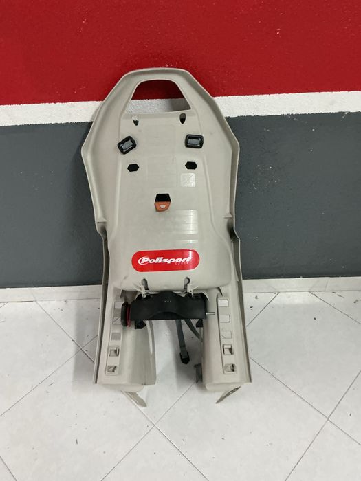 Vendo cadeira polisport de crianca para bicicleta
