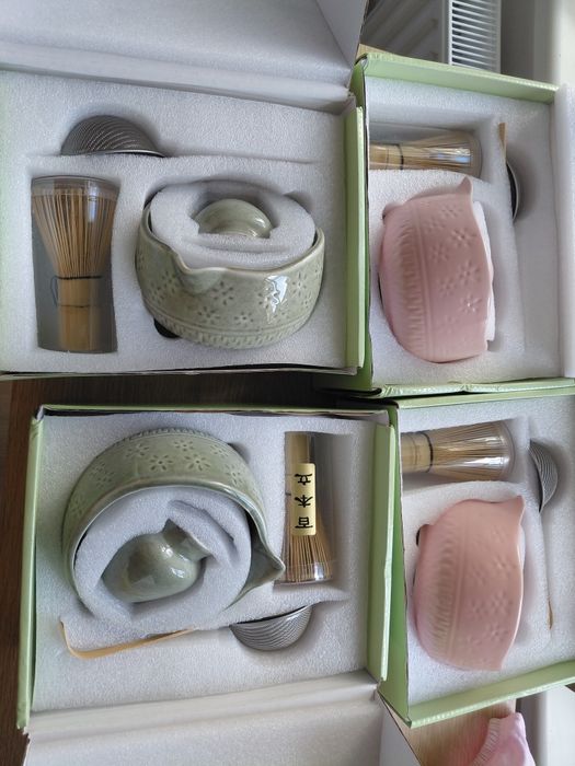 Набори на матчу нові, зелені і рожеві, чай матча